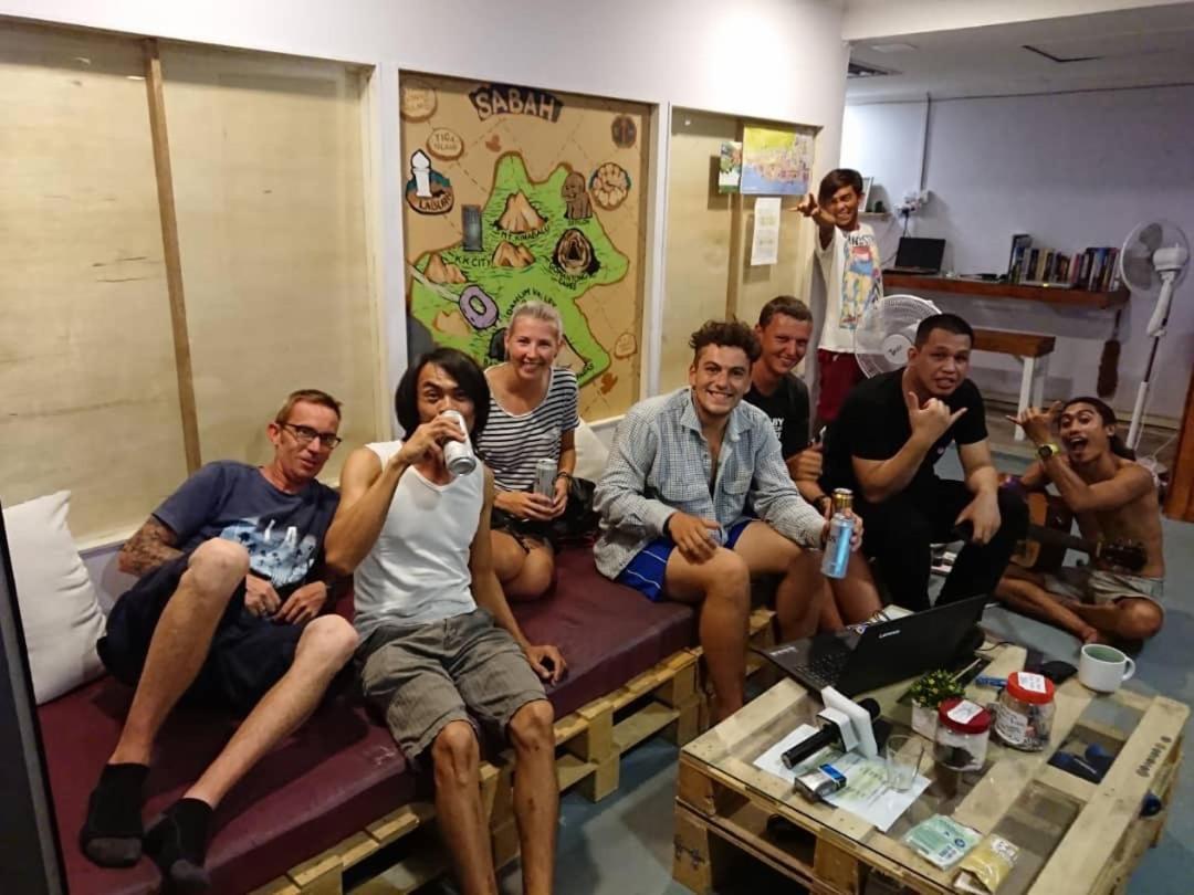 Get Inn Backpackers Kota Kinabalu Bagian luar foto