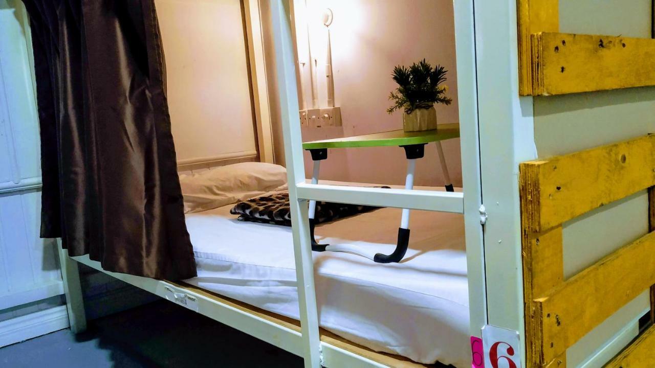 Get Inn Backpackers Kota Kinabalu Bagian luar foto